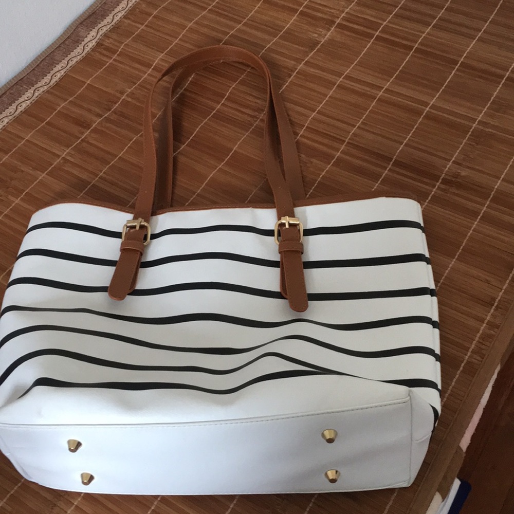 Bag - Picture 2 of 4
